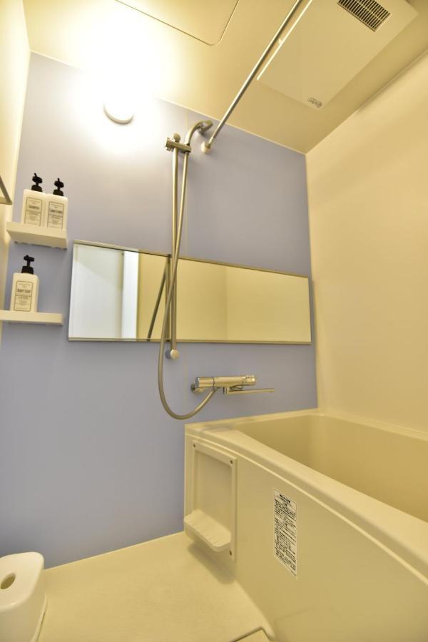 Ferienwohnung モノトーン難波 Ōsaka Exterior foto